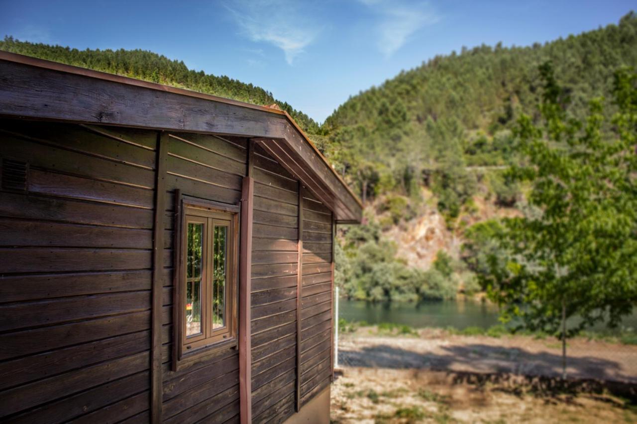Xisto Camping Janeiro de Baixo Eksteriør bilde