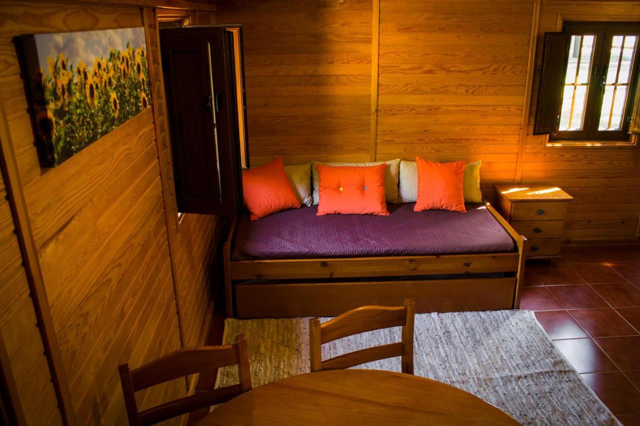 Xisto Camping Janeiro de Baixo Eksteriør bilde