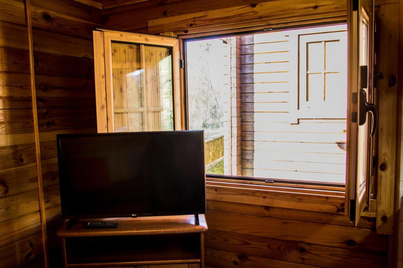Xisto Camping Janeiro de Baixo Eksteriør bilde