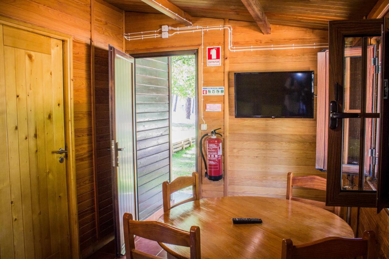 Xisto Camping Janeiro de Baixo Eksteriør bilde