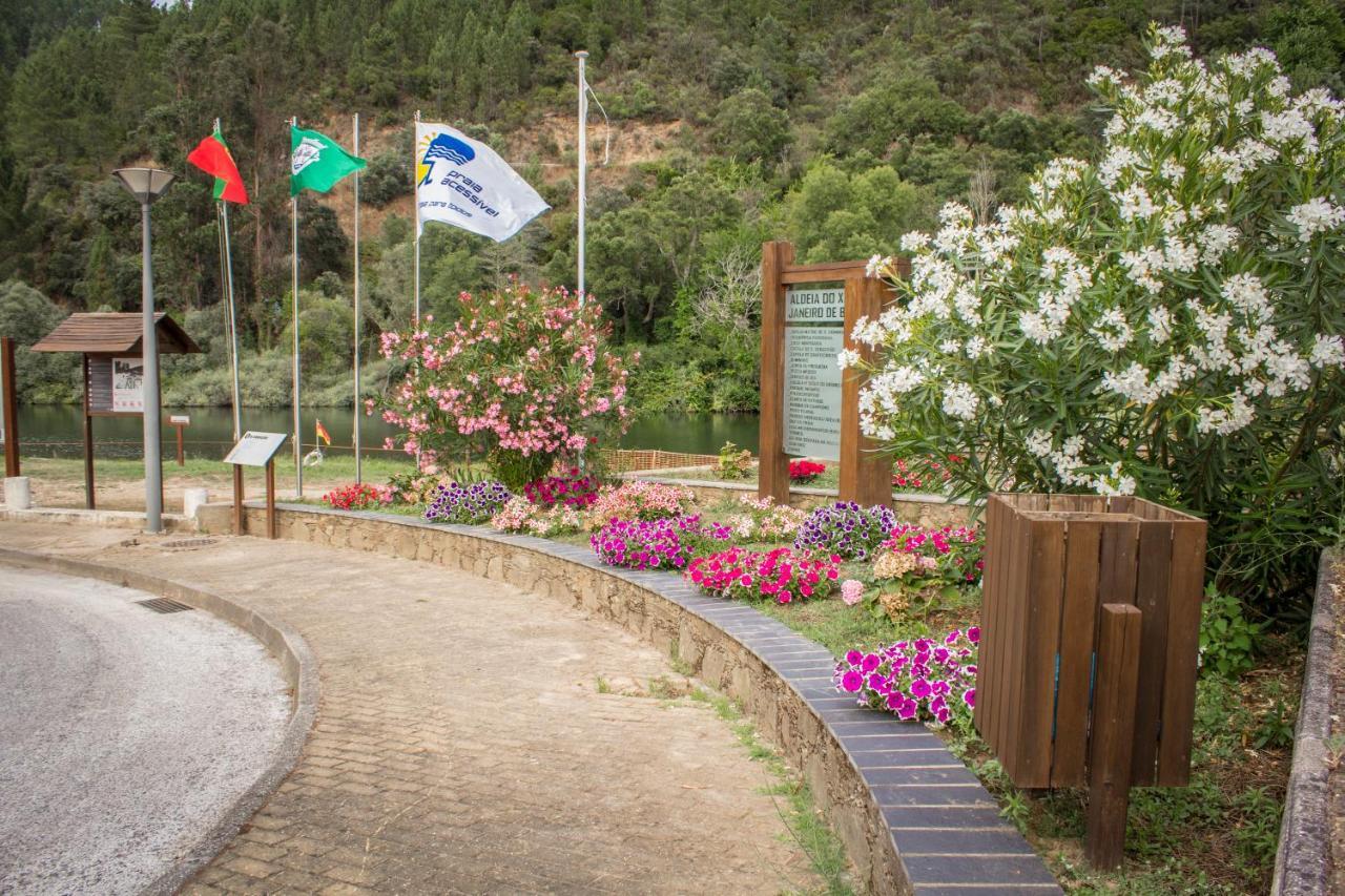 Xisto Camping Janeiro de Baixo Eksteriør bilde